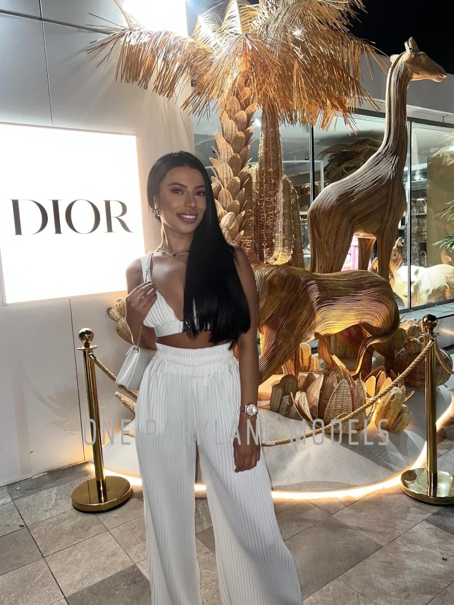 Image #2 of Anitta